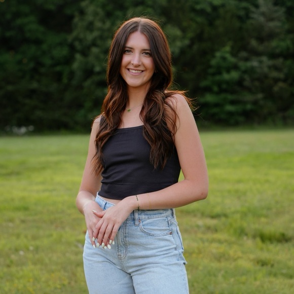 Meet your Posher, Lola - Picture 2 of 2